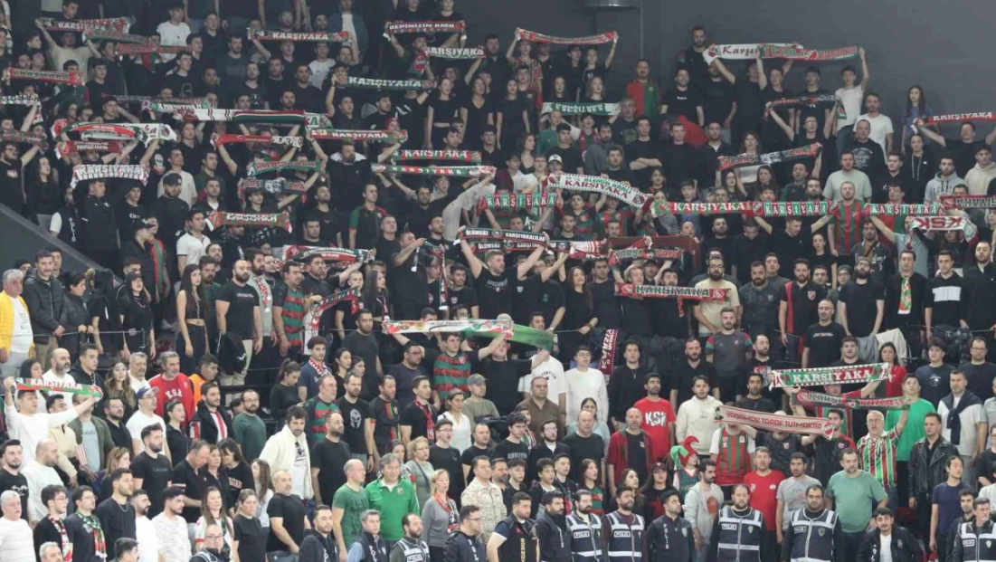 Galatasaray, Karşıyaka deplasmanında galip geldi: 82-72