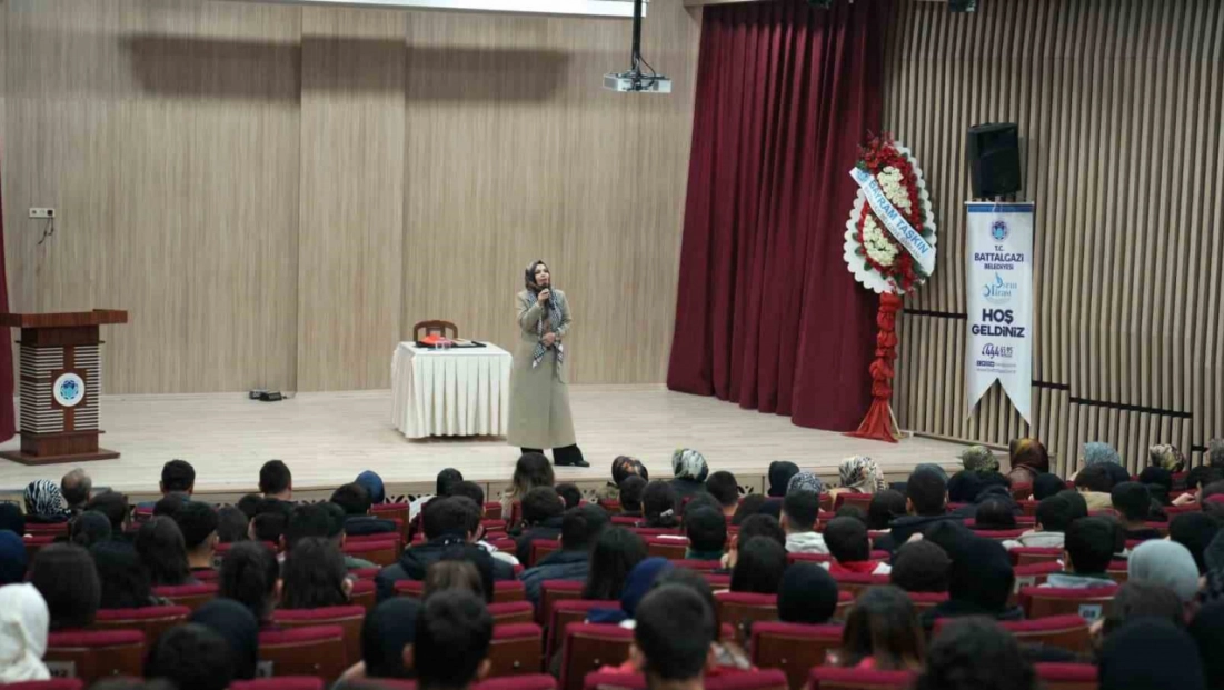 Uzaktan Sevmek Kudüs programına yoğun ilgi