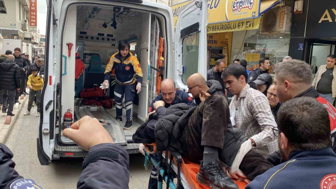 Kavga ettiği kişiye kurşun yağdırdı: O anlar kameraya yansıdı