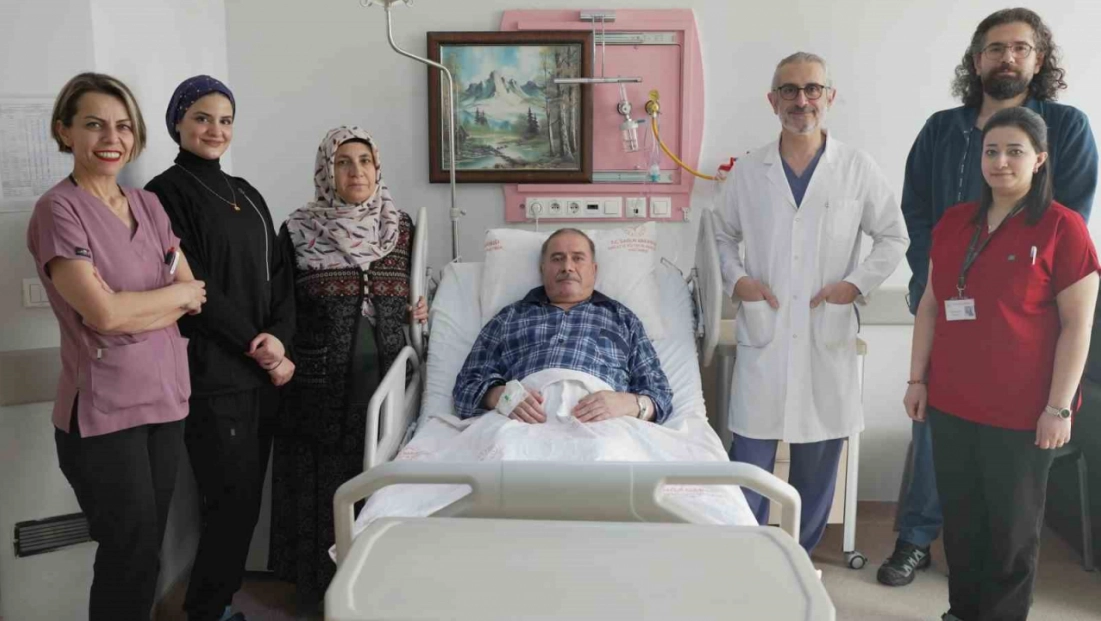 Aort yırtığı kapalı yöntemle onarıldı