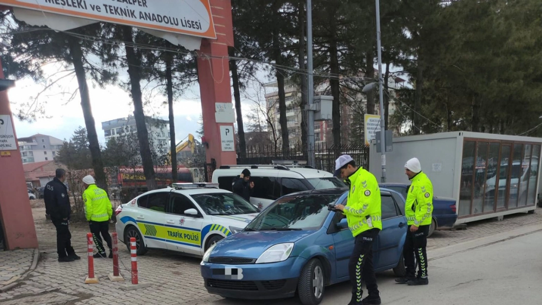 Okul çevrelerinde sıkı denetim