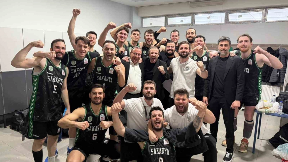 Sakarya temsilcisi play-off biletini Ankara'da kaptı