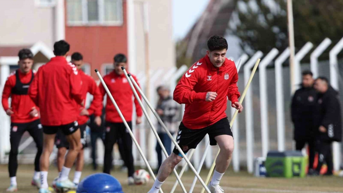 Sivasspor'da Adana Demirspor hazırlıkları sürüyor