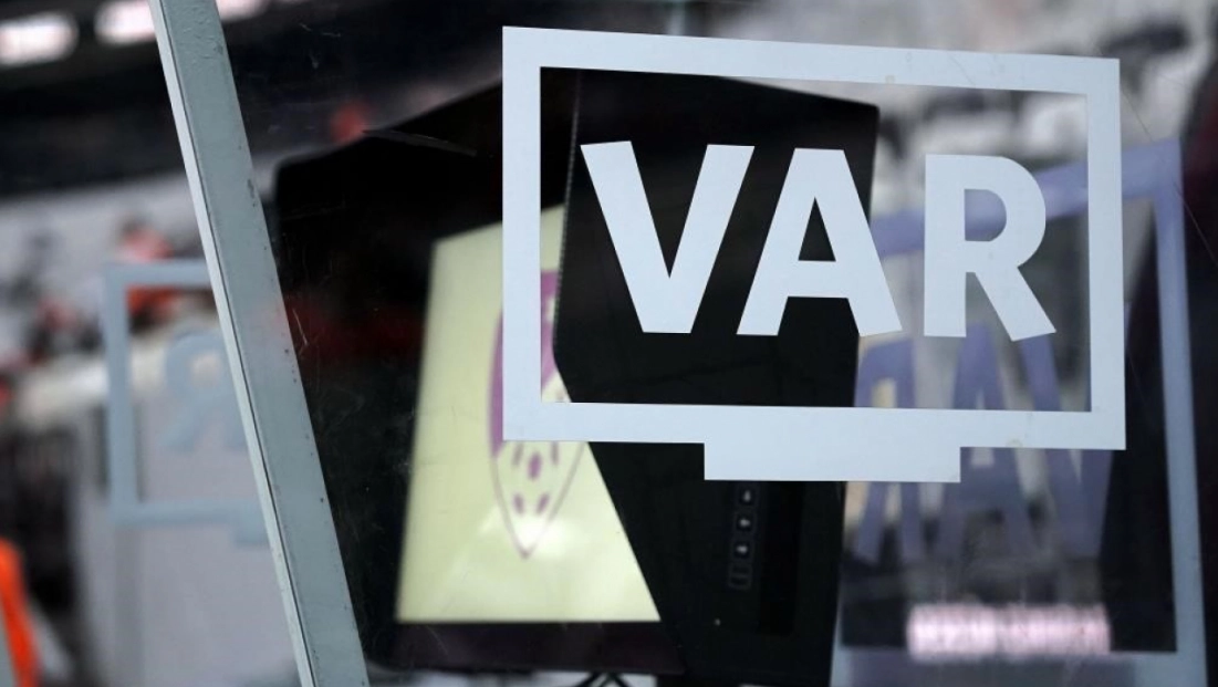 Trabzonspor - Fenerbahçe maçının VAR'ı Ömer Faruk Turtay oldu