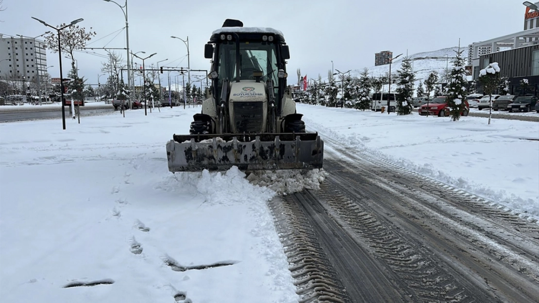 129 mahalle yolu kar nedeniyle ulaşıma kapandı