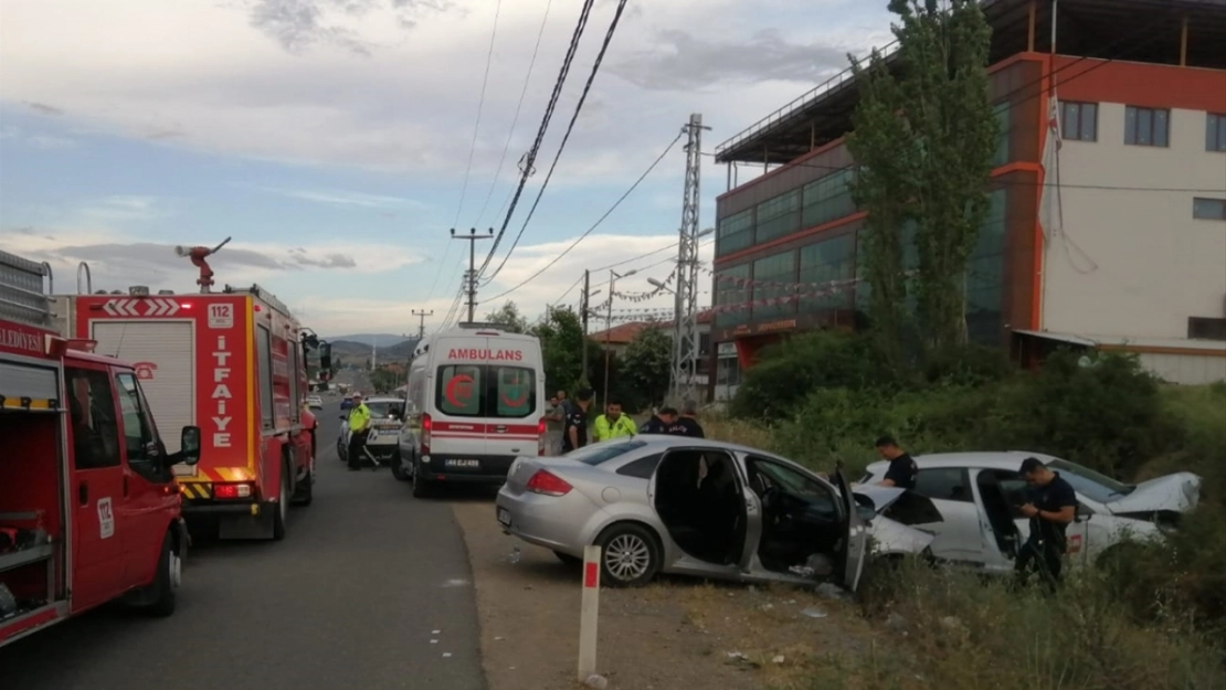 2 trafik kazasında 1 kişi öldü 7 kişi yaralandı