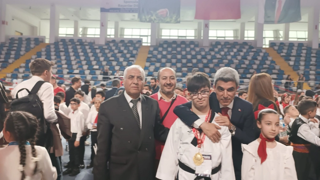 Abdulhamid Han Ortaokulu'ndan Önemli Başarı