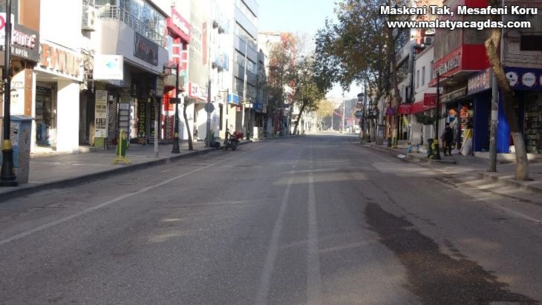 Cadde ve sokaklar boş kaldı