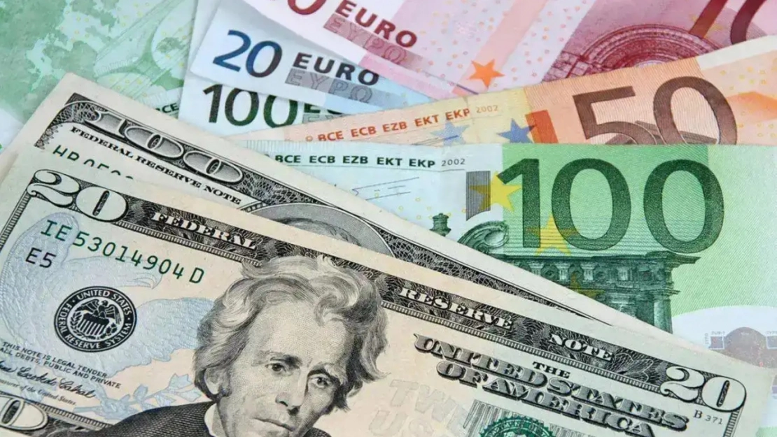 Dolar ve Euro Sınır Tanımıyor: Kurda Yükseliş Sürüyor!