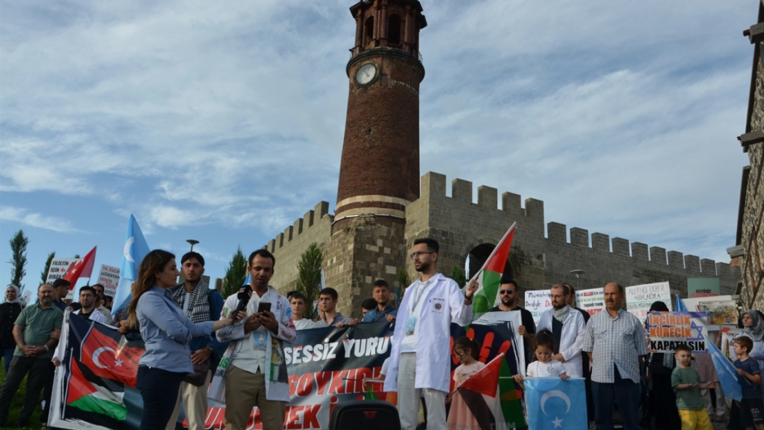 Erzurum'da sağlık çalışanları Gazze için