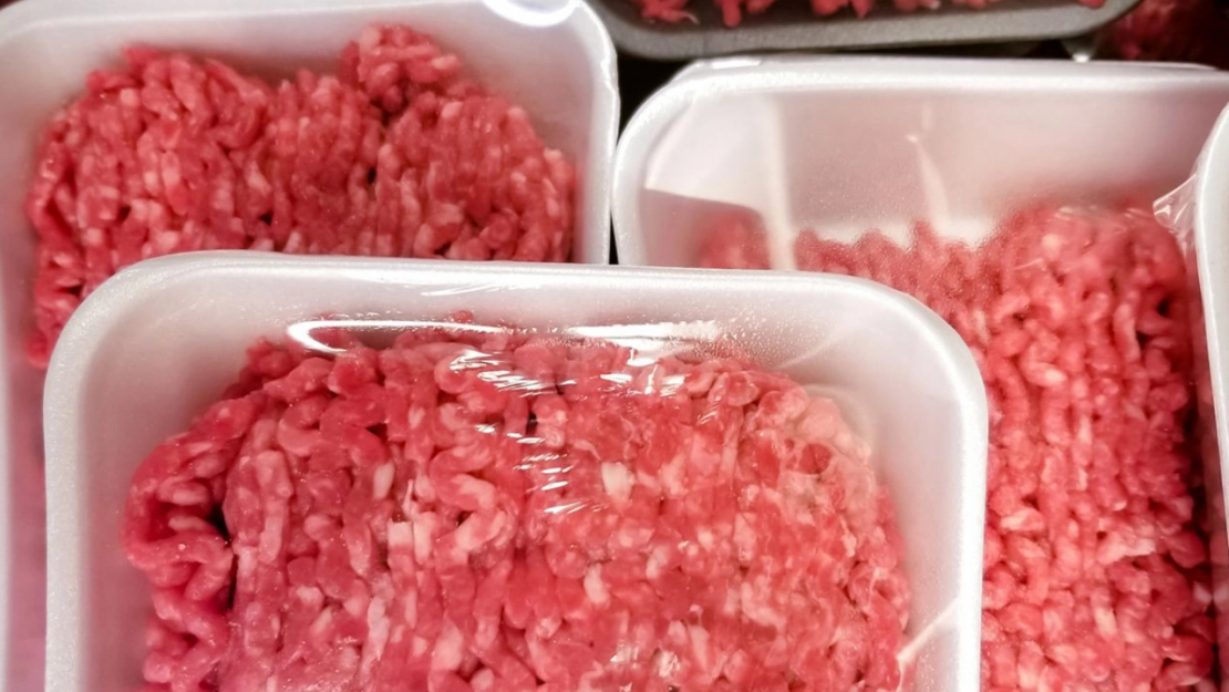 Fransa'da Kıyma Alarmı: E. Coli Riski Nedeniyle Toplatılıyor