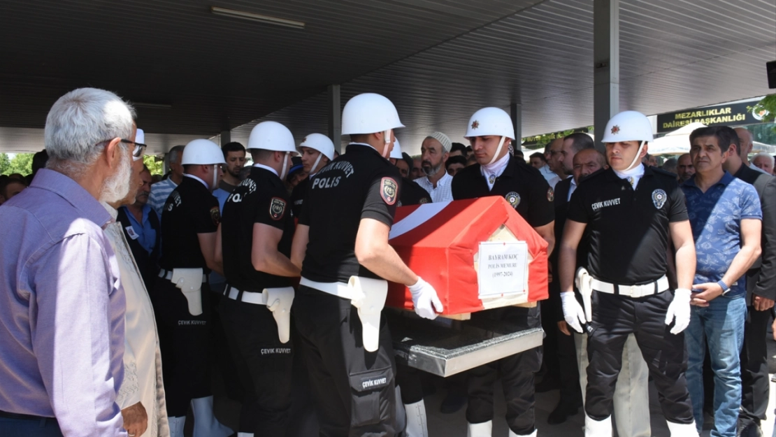 İstanbul'da kalp krizi sonucu vefat eden polis memuru Malatya'da defnedildi