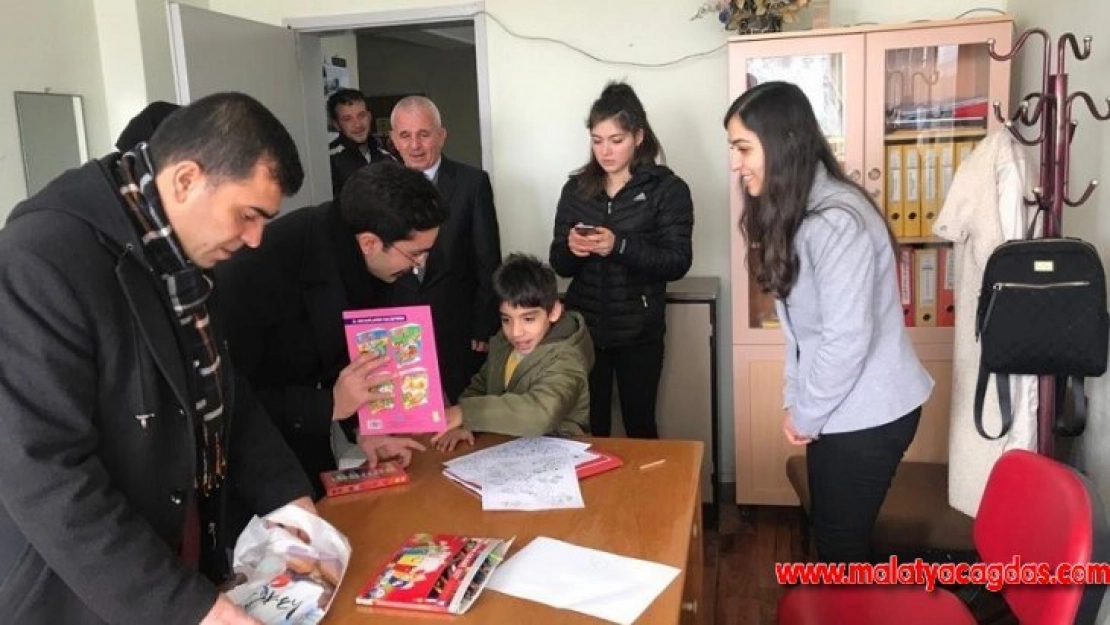 Kaymakam Köroğlu'ndan özel öğrenci ilgisi