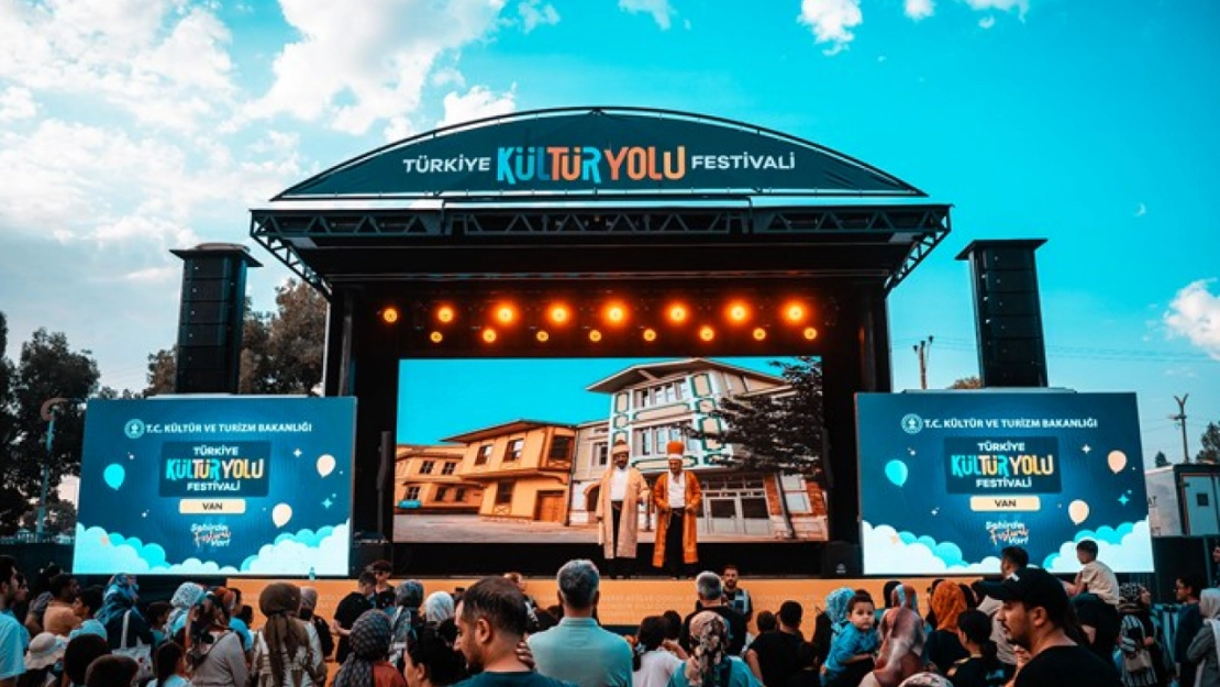 Kültür Yolu Van'da Hayat Buldu: Müzik, Tarih ve Sanat Bir Arada