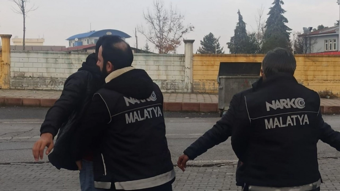 Malatya'da polisinden okul çevrelerinde denetim