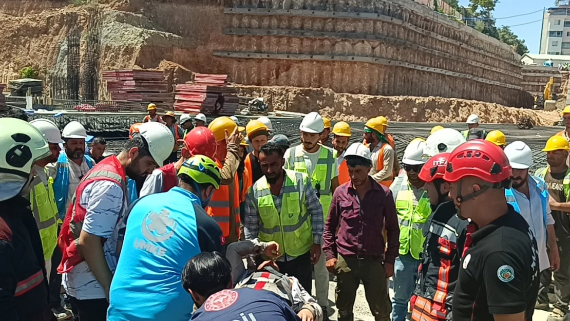 Sivas Caddesi'nde Şantiyede Kaza: Bir İşçi Yaralandı