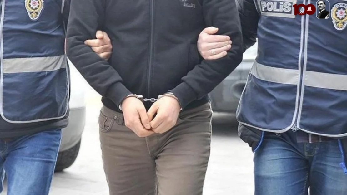 Van'da göçmen kaçakçılığı yaptıkları iddiasıyla 2 şüpheli tutuklandı
