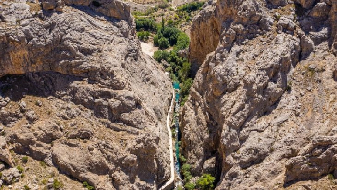 Wilson'un Keşfettiği Yazıtların Bulunduğu Kanyon, 4 Mevsim Gezilebiliyor