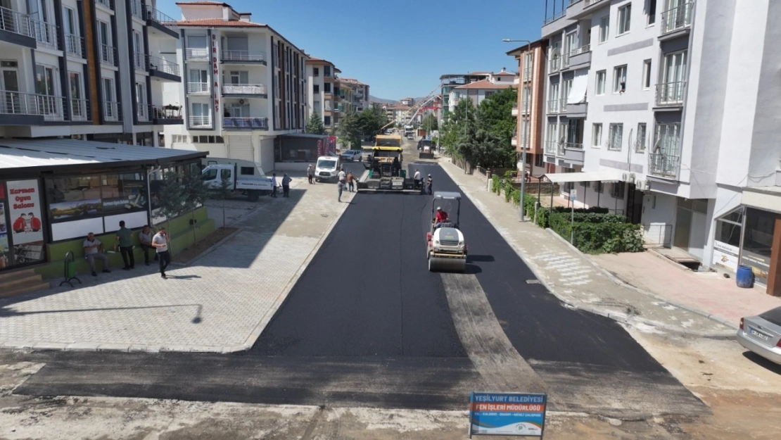 Yollar Baştan Aşağı Yenileniyor! İlçede Büyük Dönüşüm