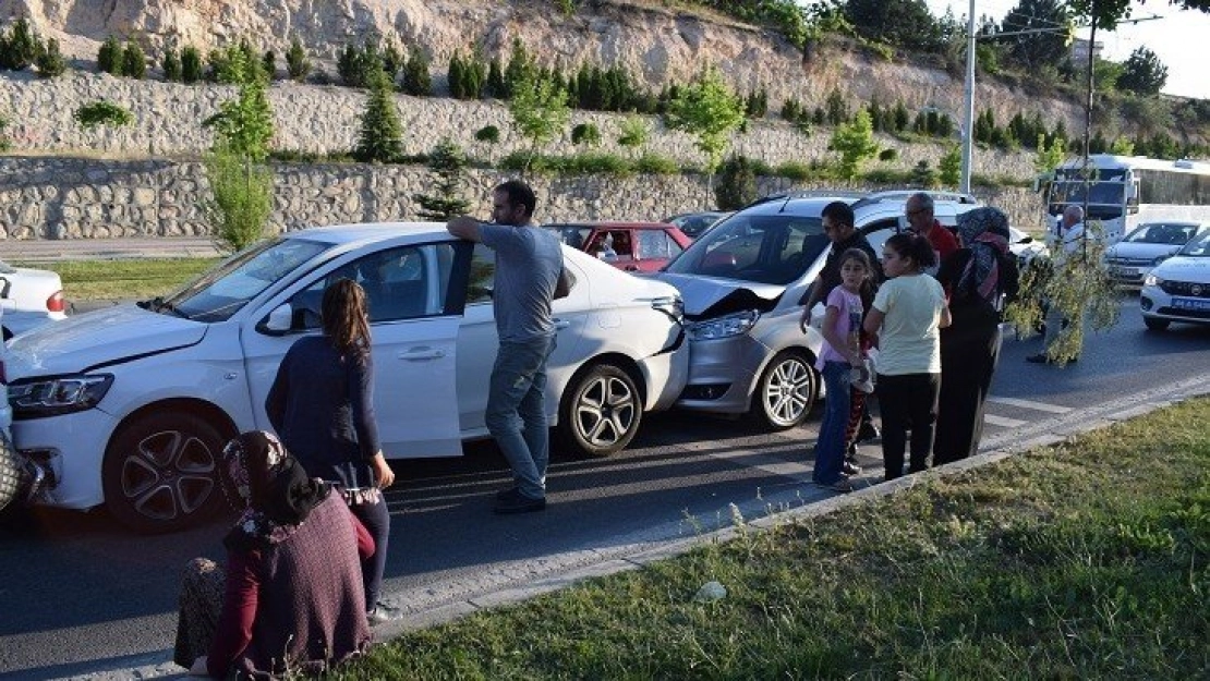 Zincirleme trafik kazası