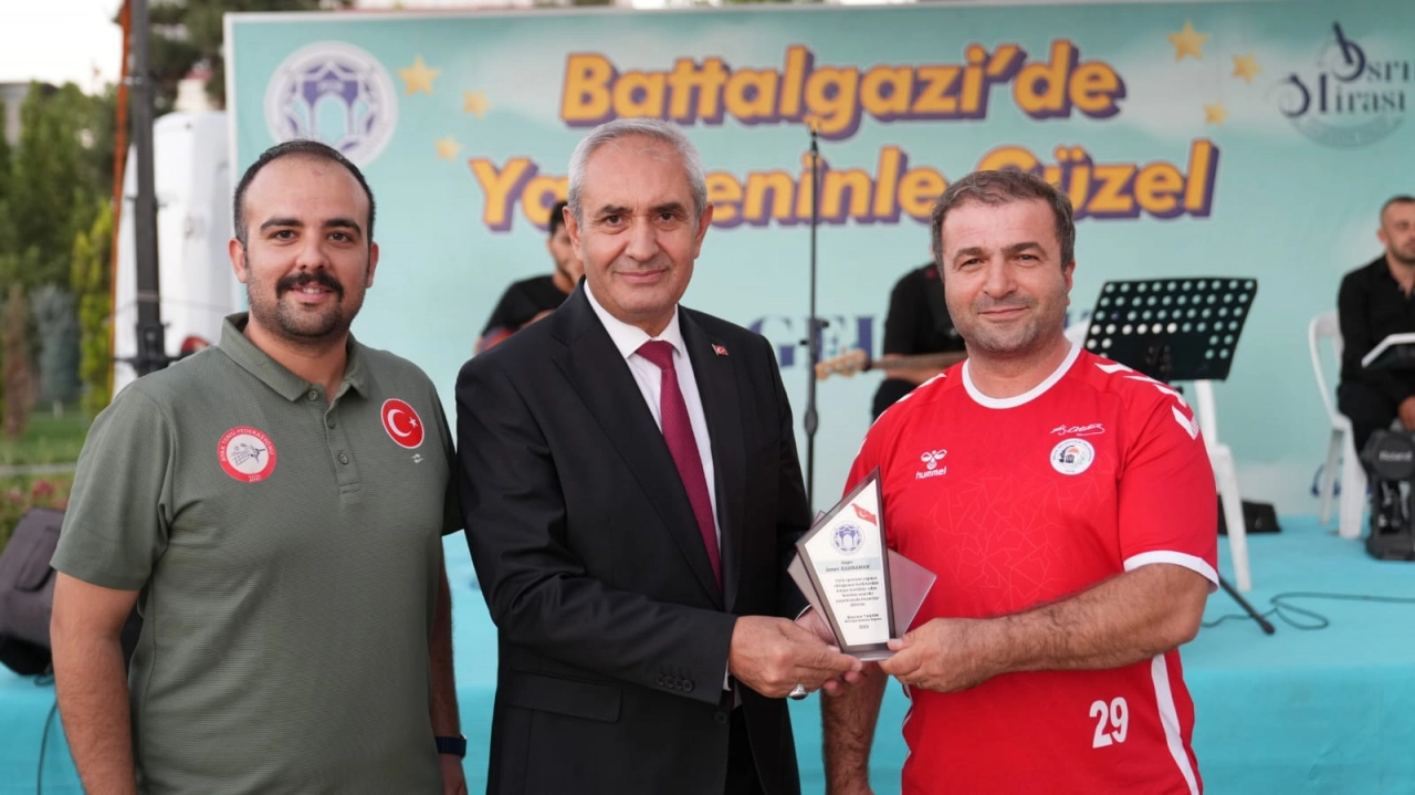 Karaman FK şampiyon, Arguvanspor ikinci oldu