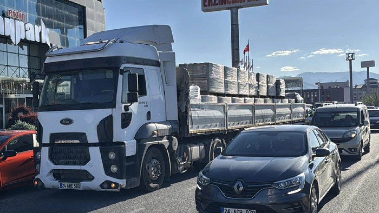 Otobüs Yolculuğu Kabusa Döndü: 3 Yaralı