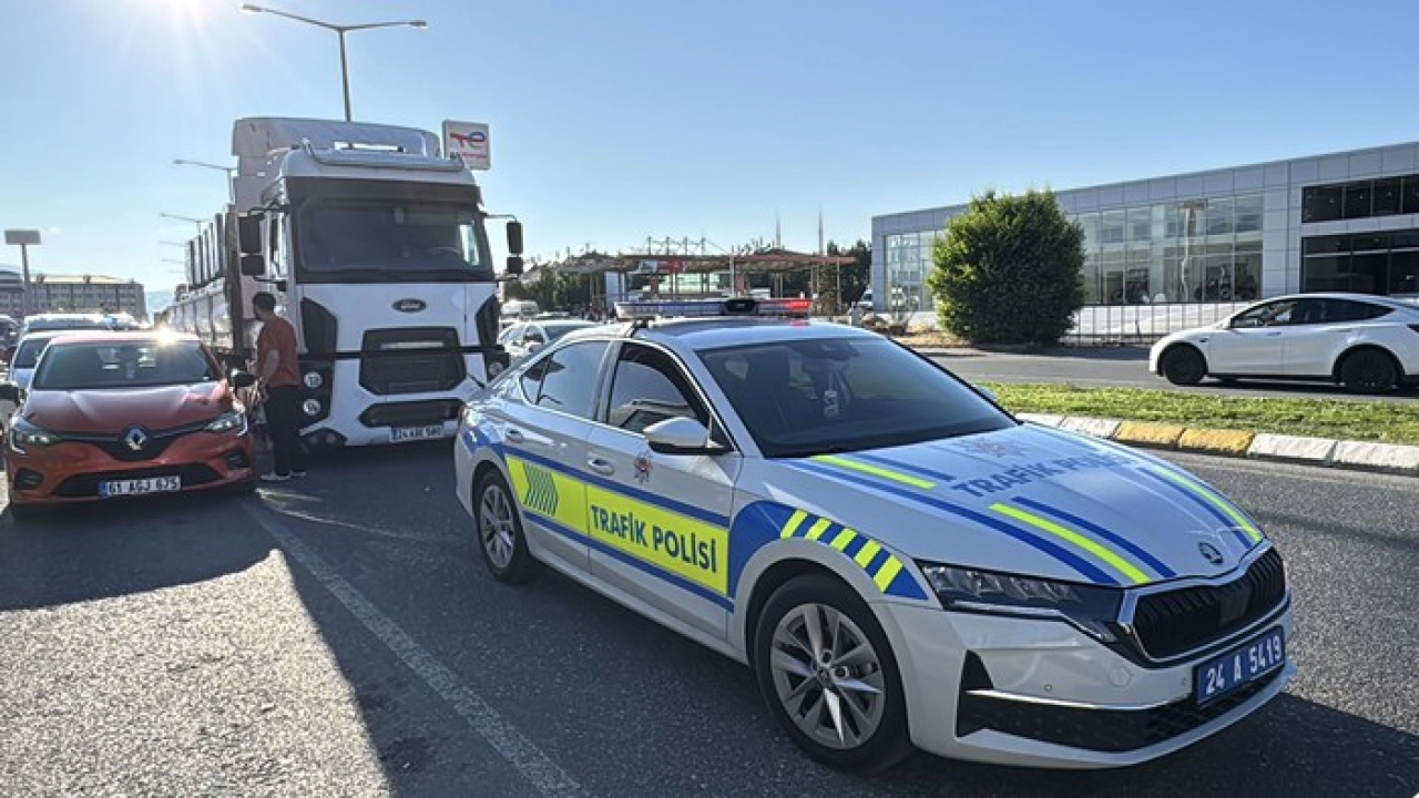 Otobüs Yolculuğu Kabusa Döndü: 3 Yaralı