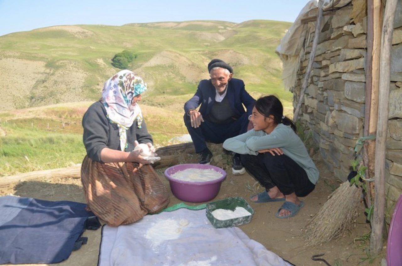 Muş'ta besicilerin yayla mesaisi başladı