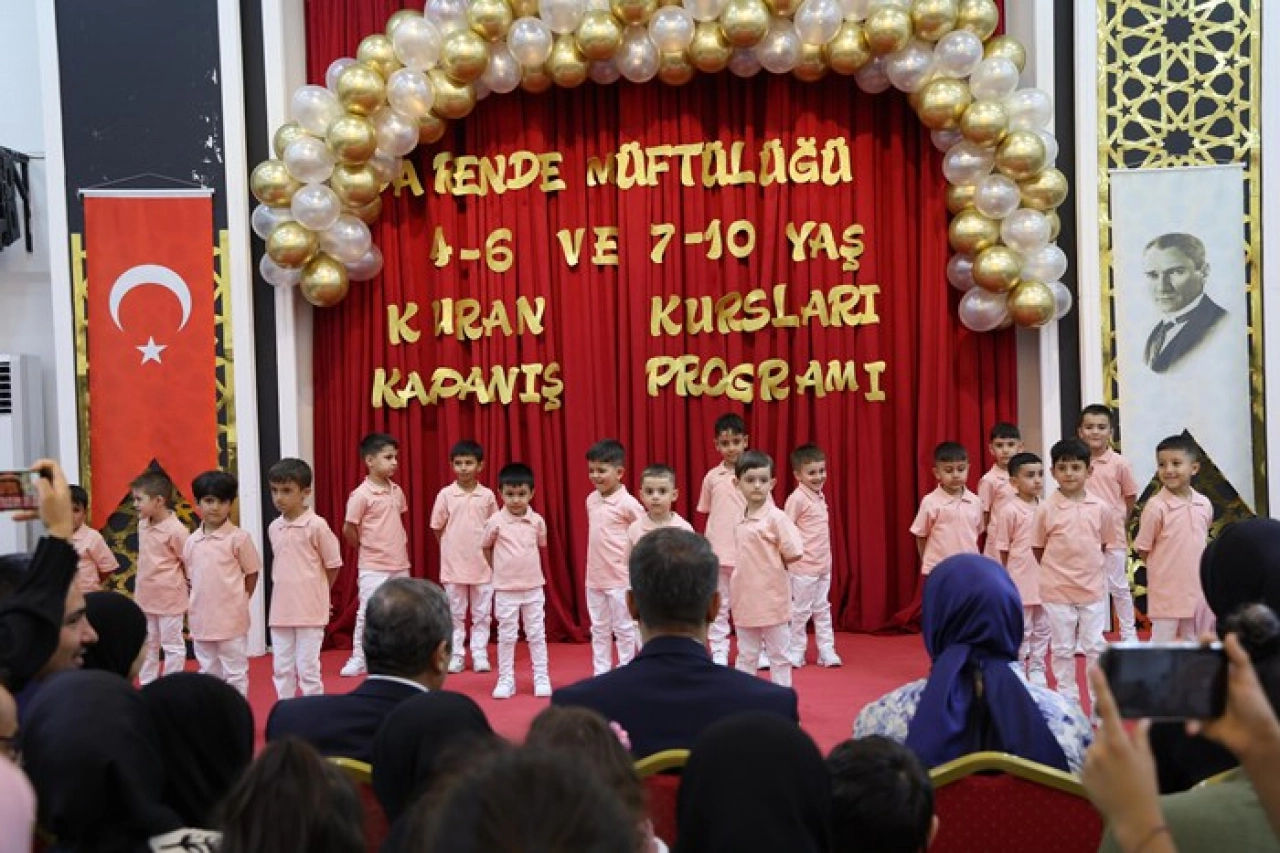 Kur'an kursları yıl sonu kapanış programı düzenlendi