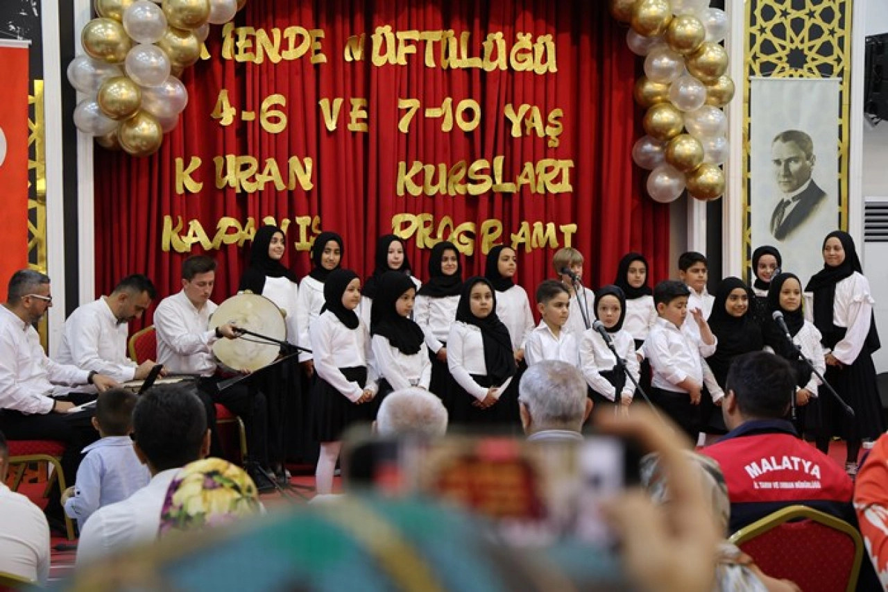 Kur'an kursları yıl sonu kapanış programı düzenlendi