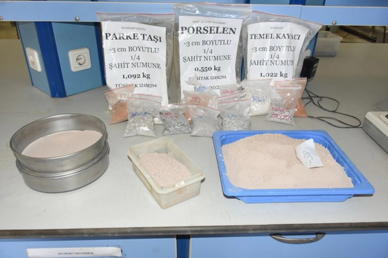 Depremde yıkılan binaların enkazından yapay mermer yapılacak