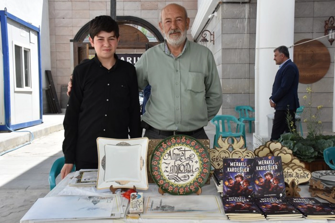 Van'da düzenlenen '2. Çocuk Edebiyatı Fuarı' başladı