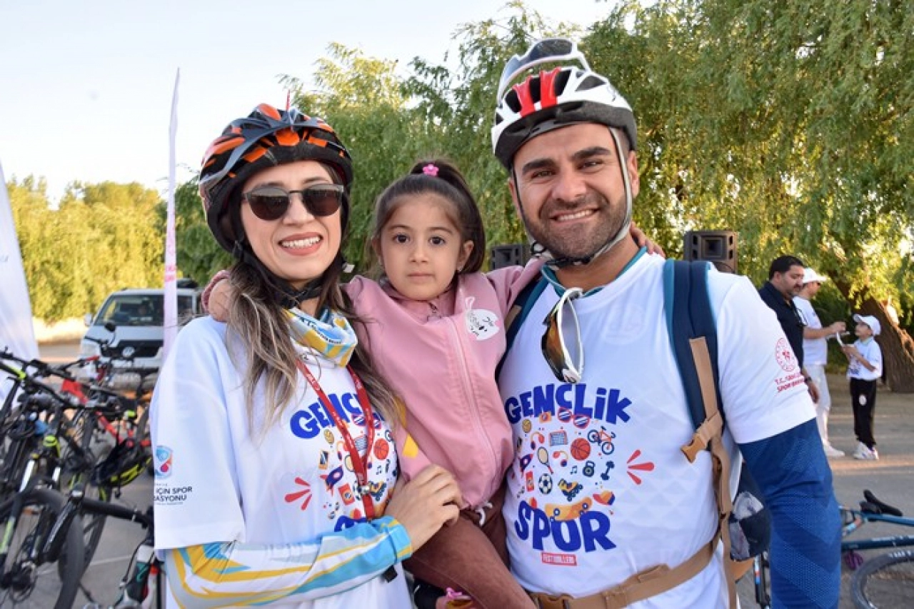 Bisiklet Turu Şenlik Havasında Geçti