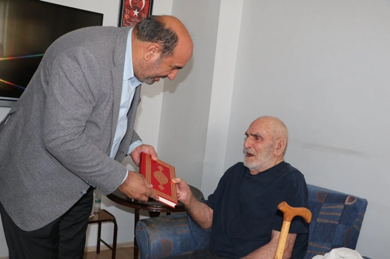 Başkanı Kahveci'den Şehit Babasına Ziyaret