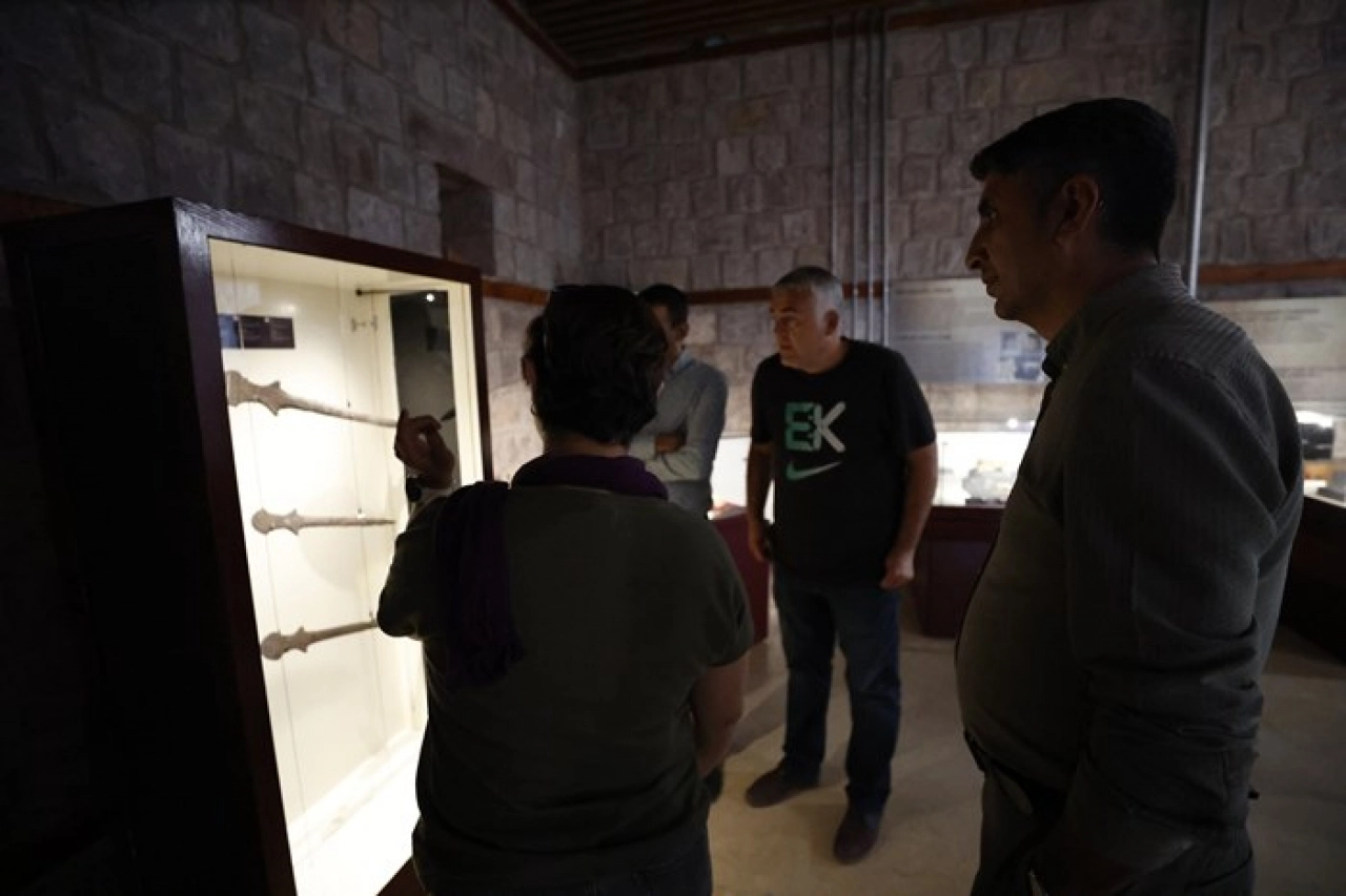 5 bin 500 yıllık kılıçlar tarihe ışık tutuyor