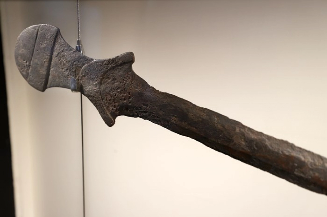 5 bin 500 yıllık kılıçlar tarihe ışık tutuyor