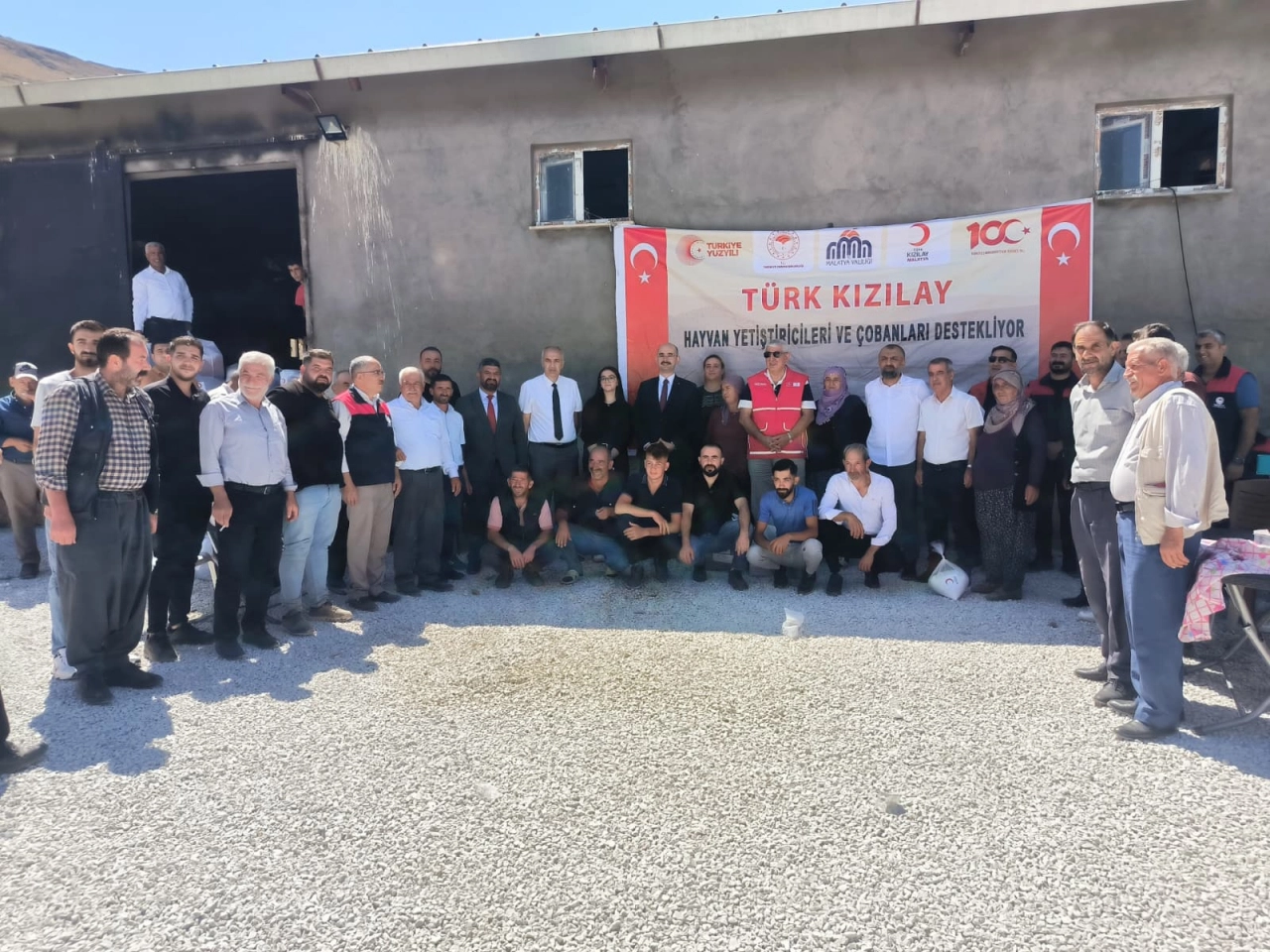 Türk Kızılay'dan Doğanşehir'de Hayvan Yetiştiricilerine Destek