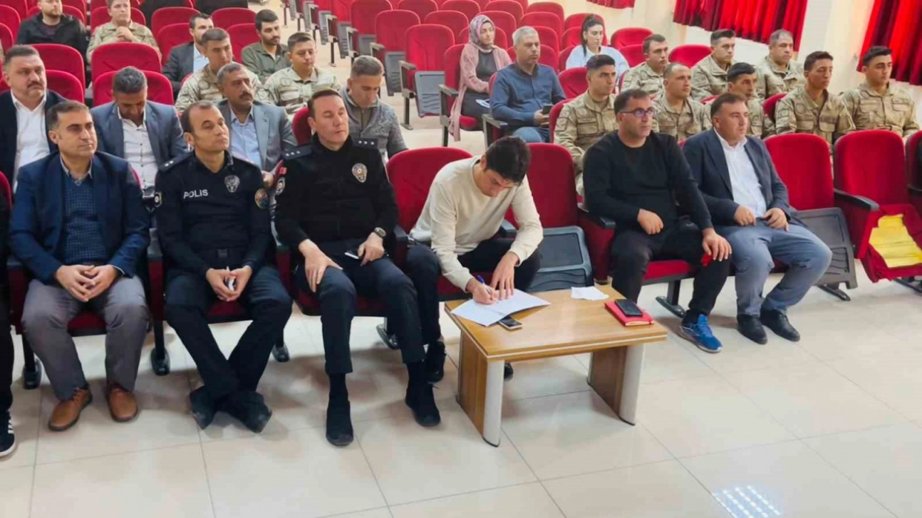 Alacakaya'da Türkiye afet müdahale planı toplantısı