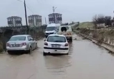 Adıyaman'da yol göle döndü