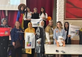 Öğrencilerinden kanserle mücadele eden çocuklara destek