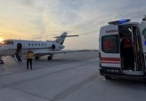 Van'da uçak ambulans bebek hastalar için havalandı