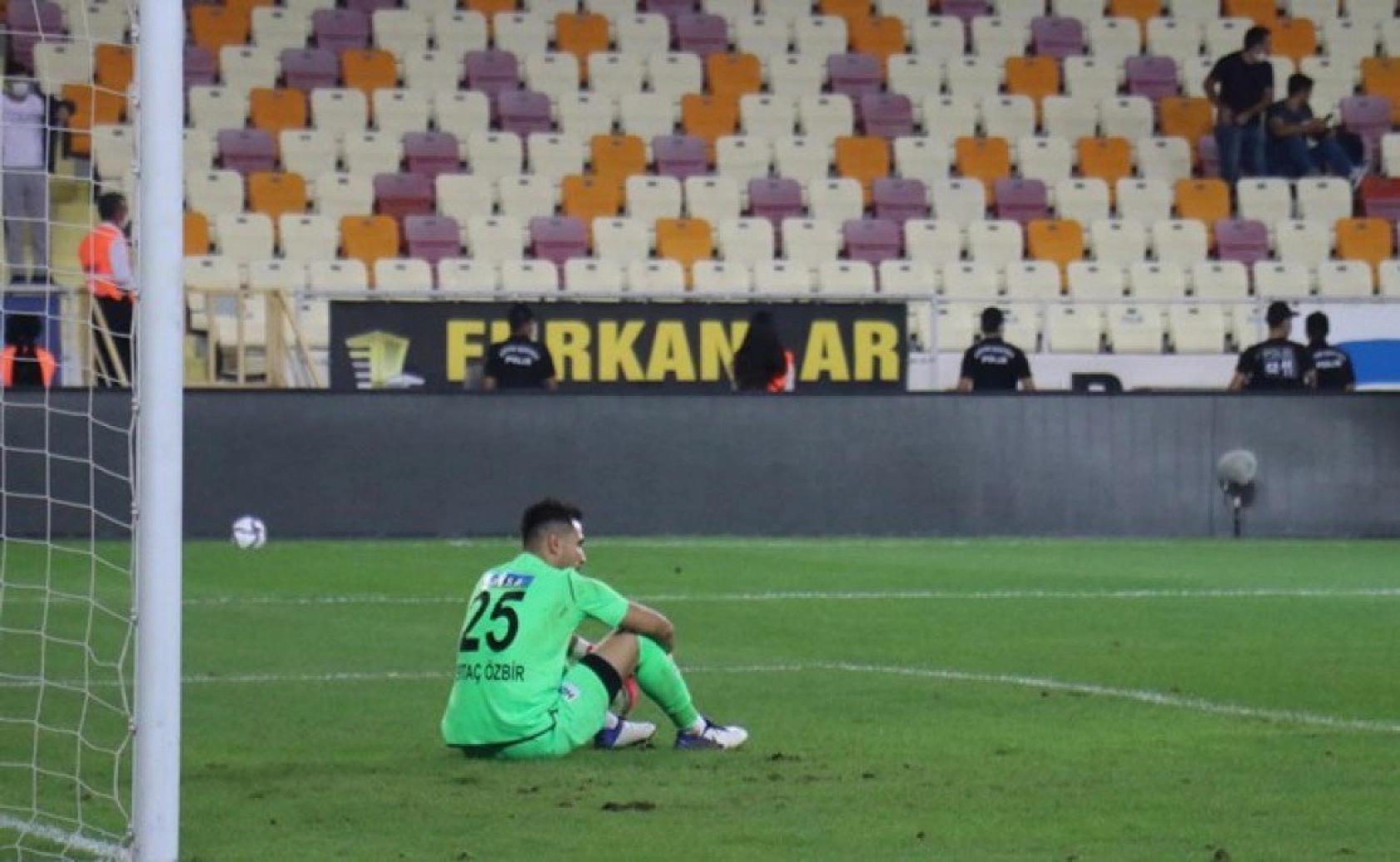 Demir Grup Sivasspor Karşılaşmasından Kareler