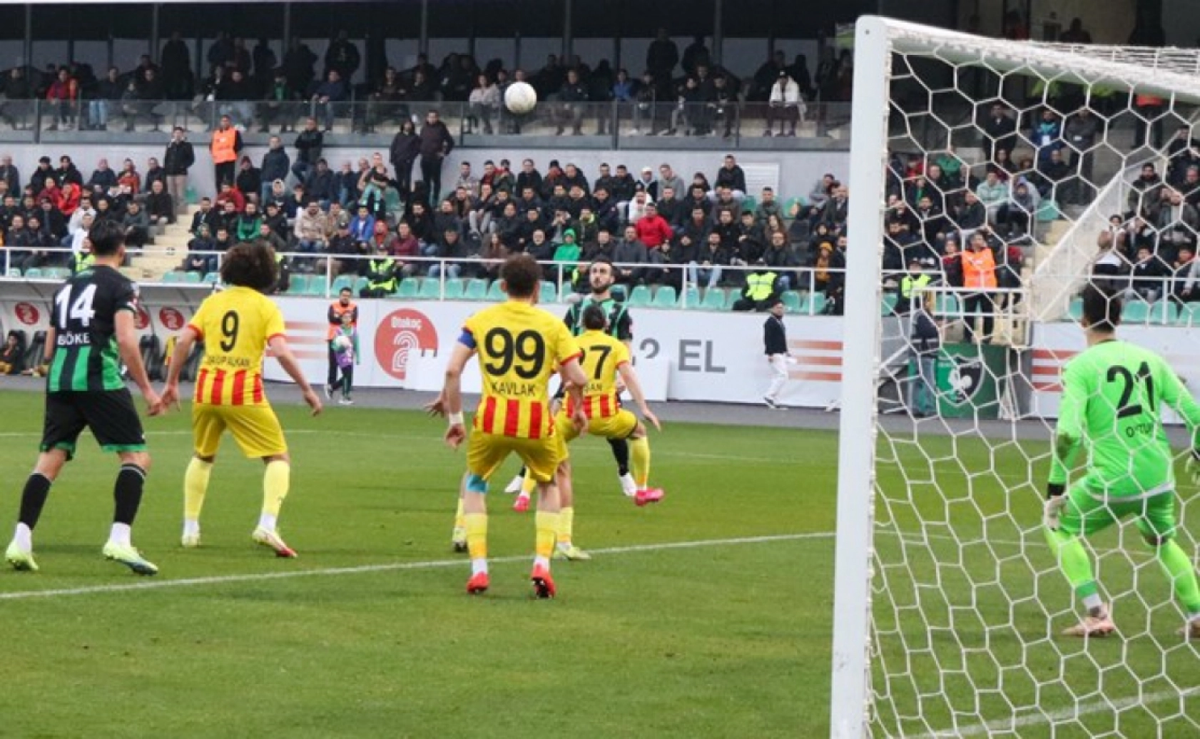 Denizlispor Yeni Malatyaspor Karşılaşmasından Kareler