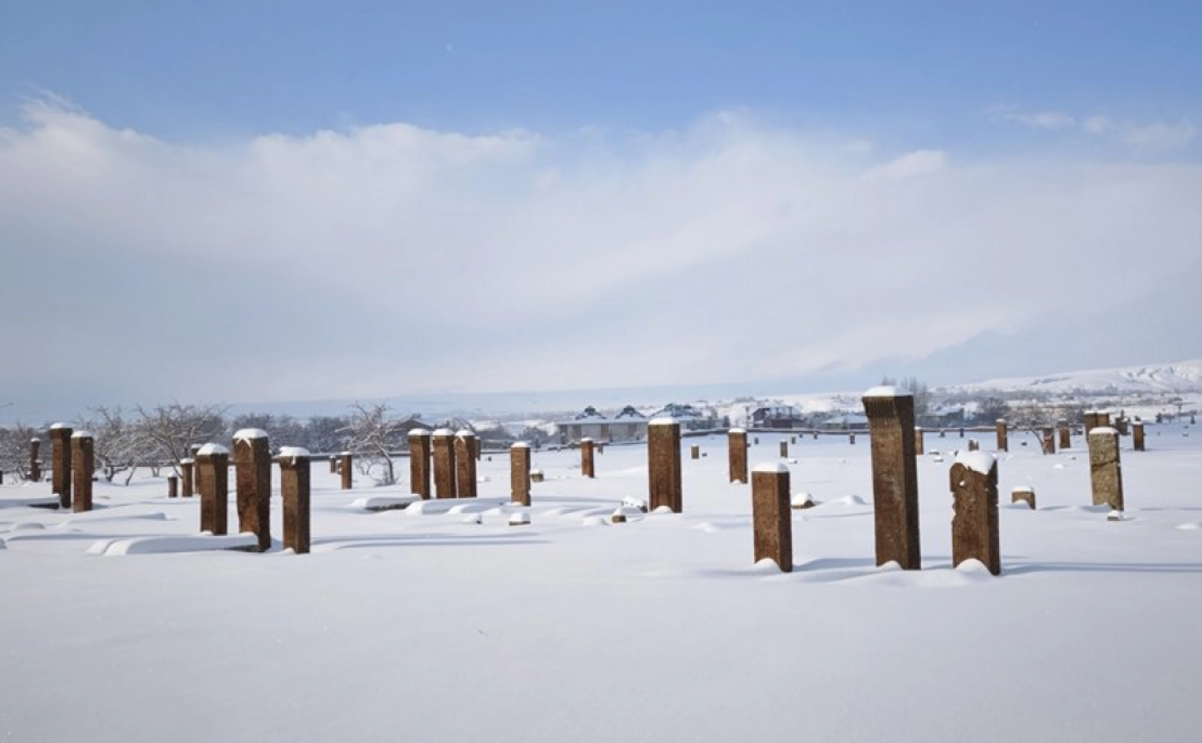 Ahlat'ta masalsı kış manzaraları