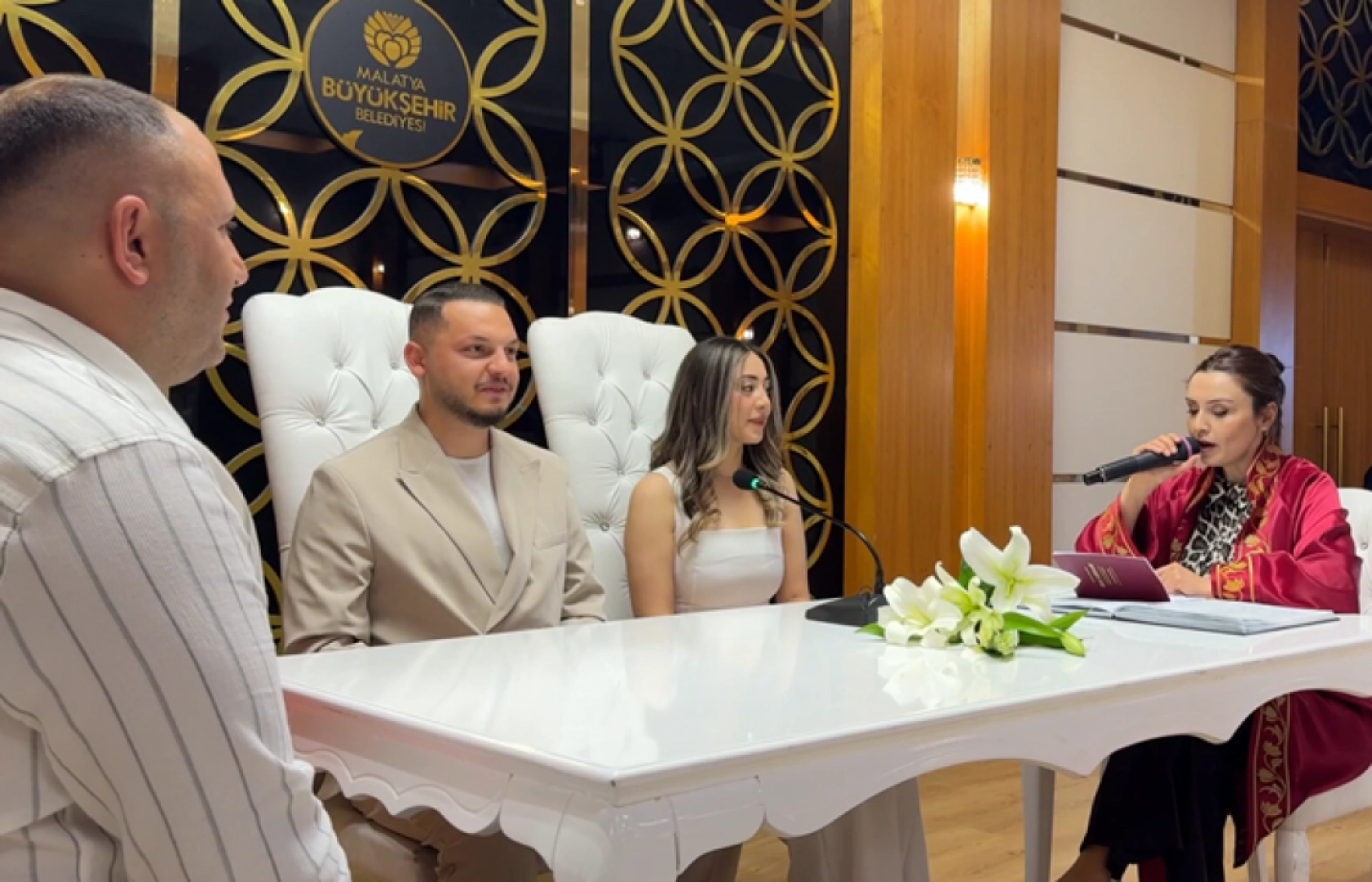 Nikah salonlarında 25.05.2025 yoğunluğu