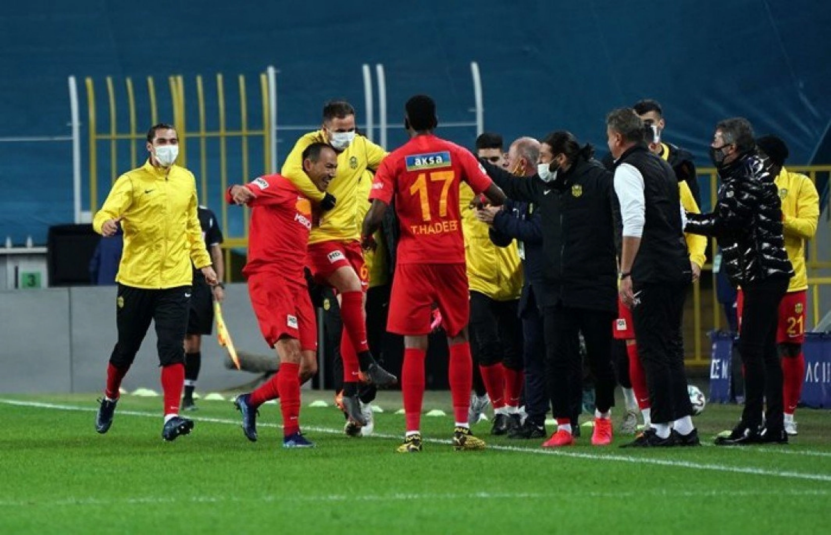 Fenerbahce Yeni Malatyaspor Karşılaşmasından Kareler