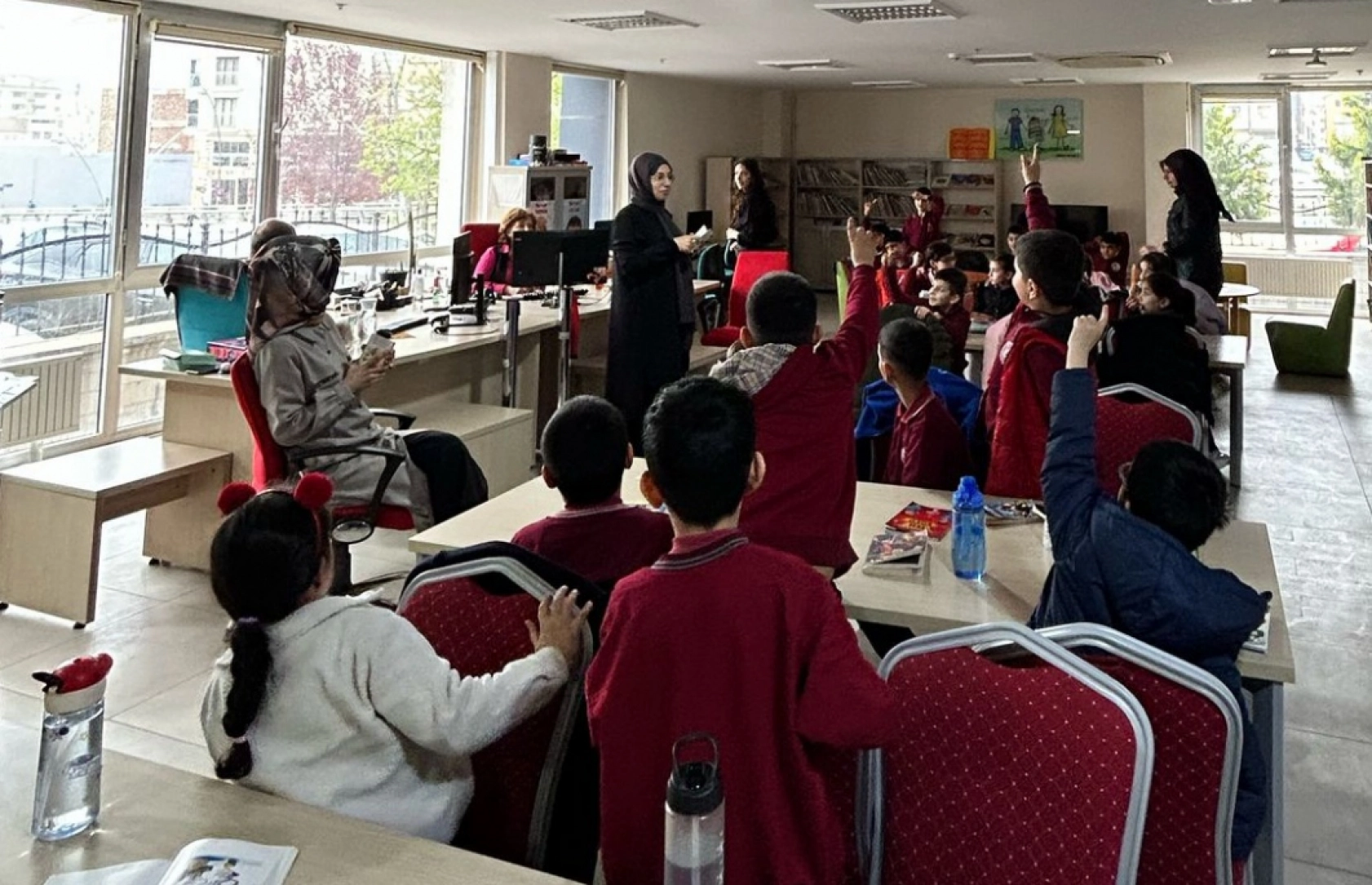 Miniklerden  Kütüphaneye Ziyaret