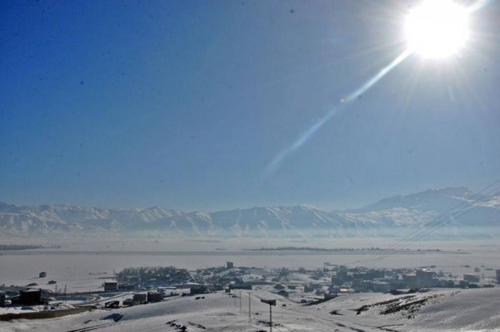 Kar altında güzelleşen Yüksekova
