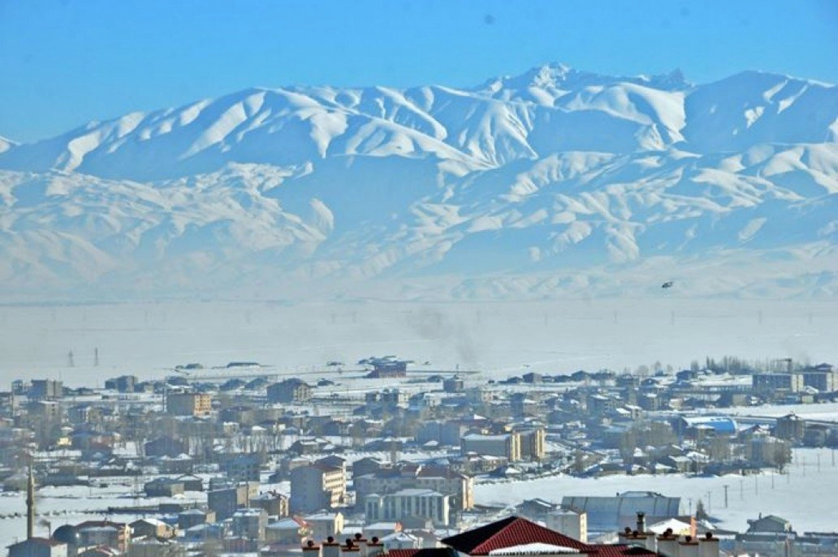 Kar altında güzelleşen Yüksekova