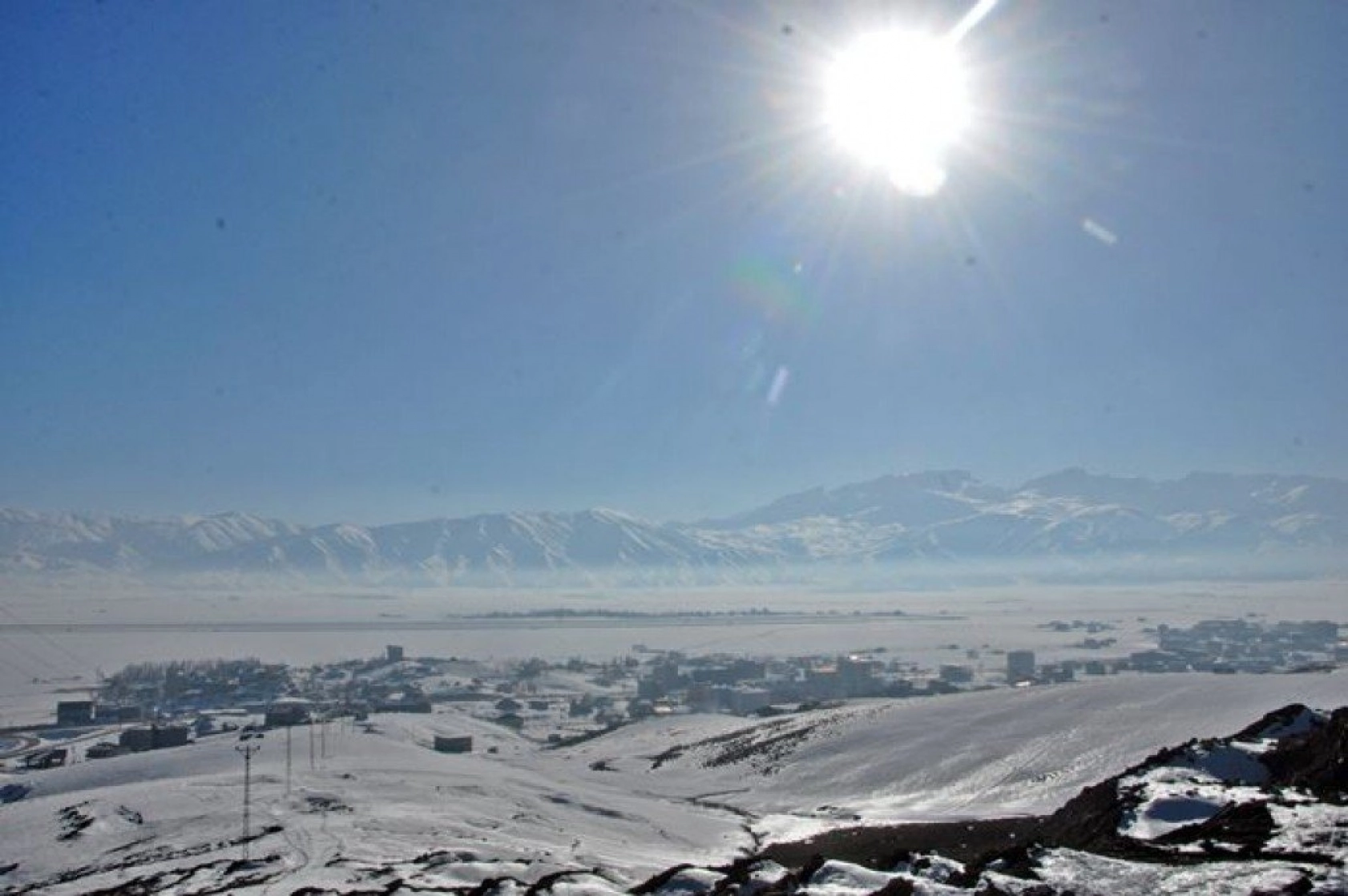 Kar altında güzelleşen Yüksekova
